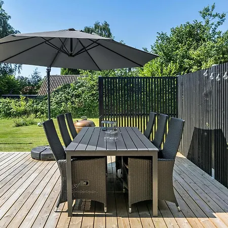 2 Bedroom Cozy In Sydals